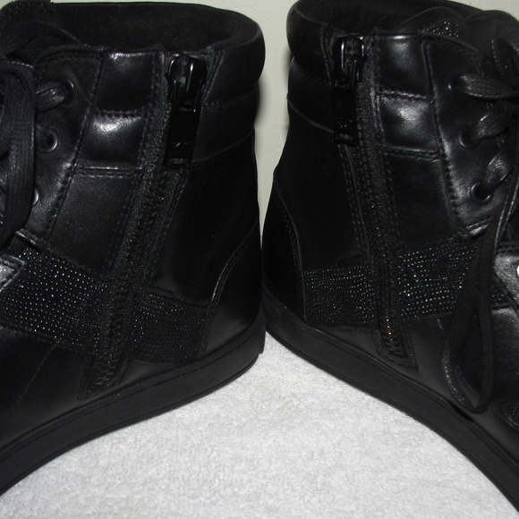 black shoes by KENNETH COLE with box! - Picture 3 of 5
